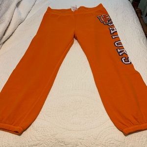 Pink by Victoria’s Secret GATORS Sweatpants